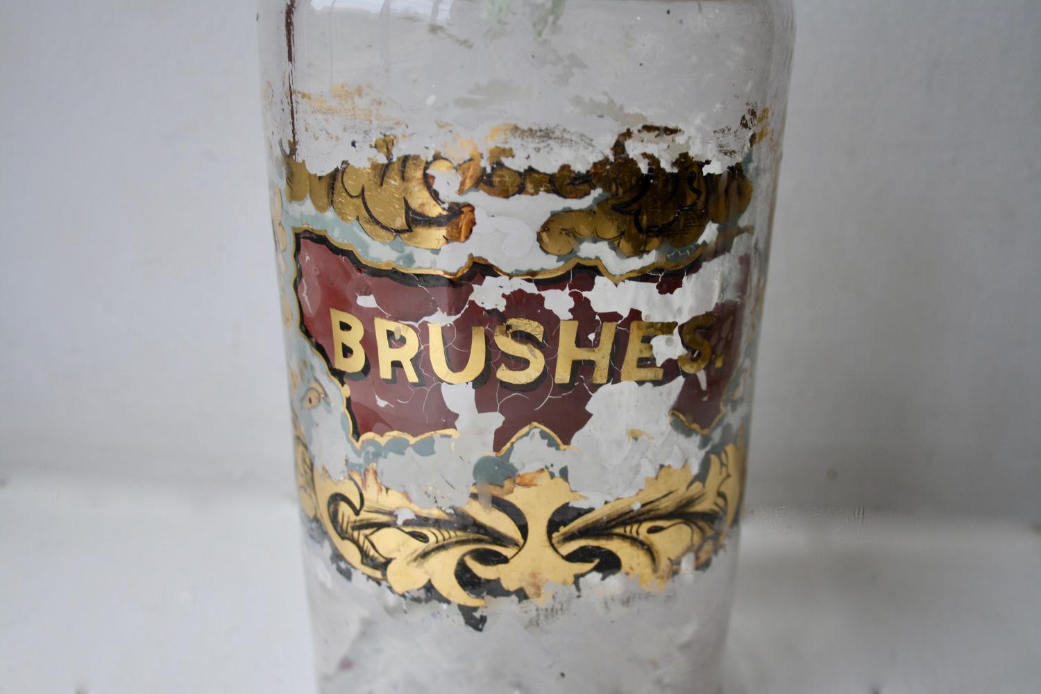 Small 'brushes' apothecary bottle/jar