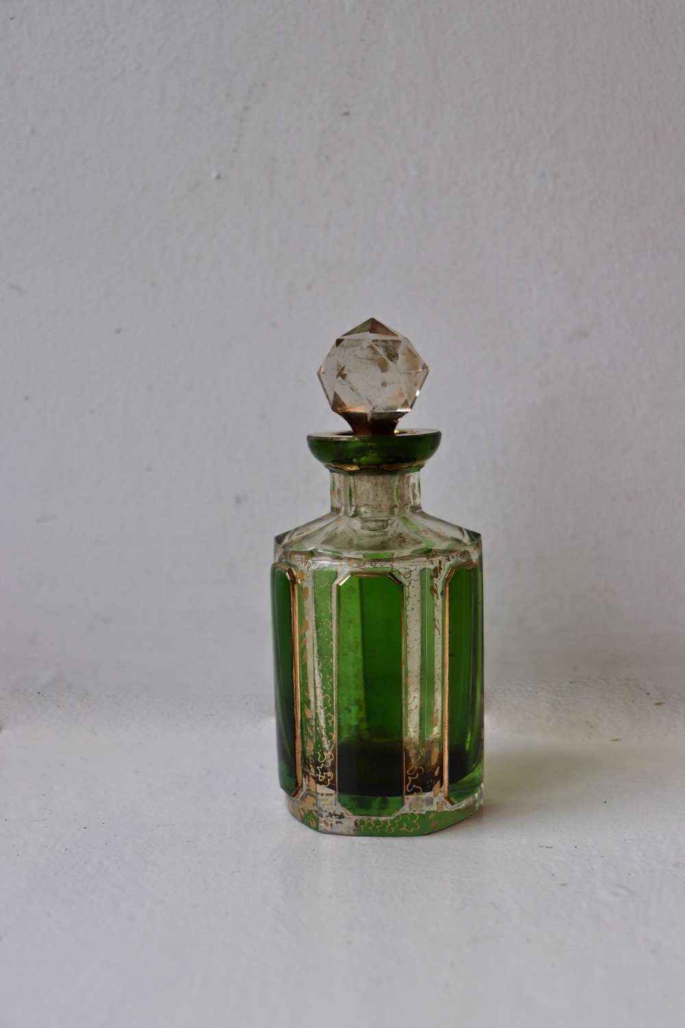 Victorian green and gilt scent bottle