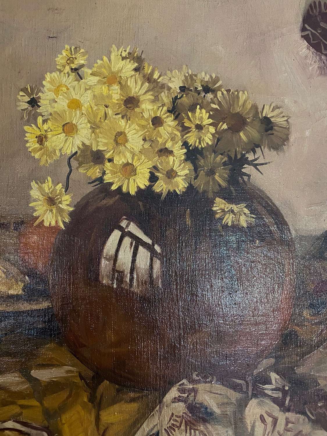 Still life oil of daisies in vase