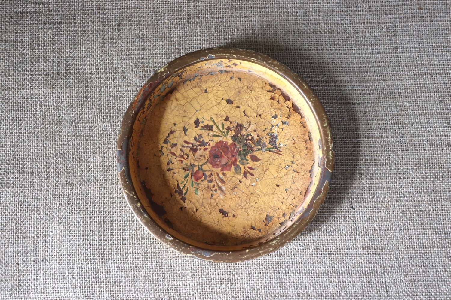 Early 20th century toleware dish