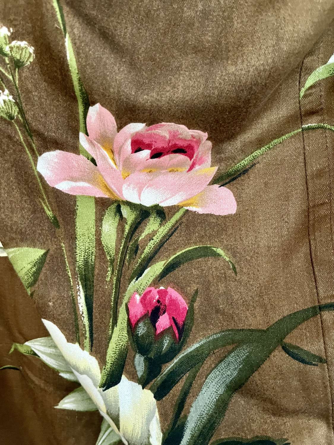 Single brown floral curtain