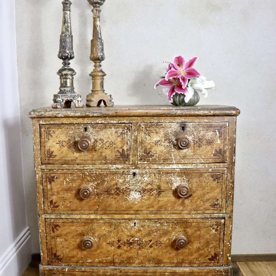 Late 18th century chest of drawers with original paint