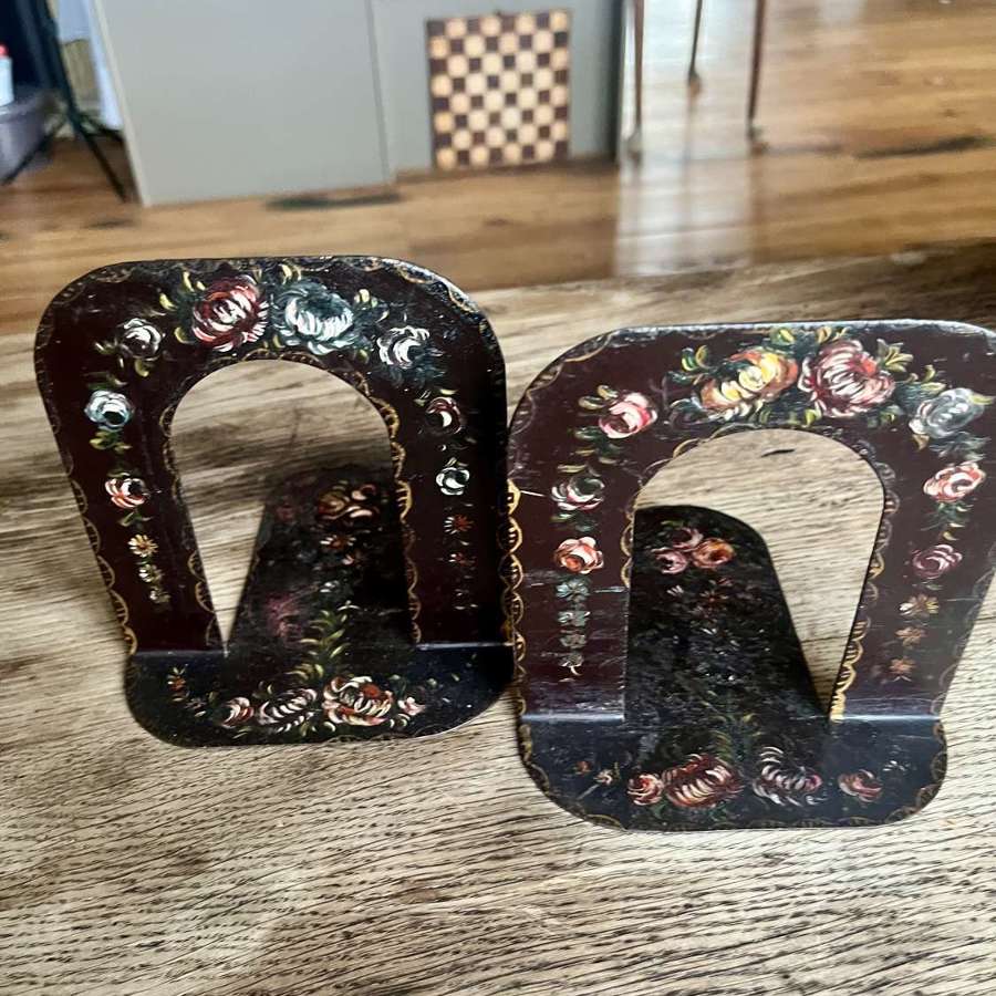 Floral toleware bookends